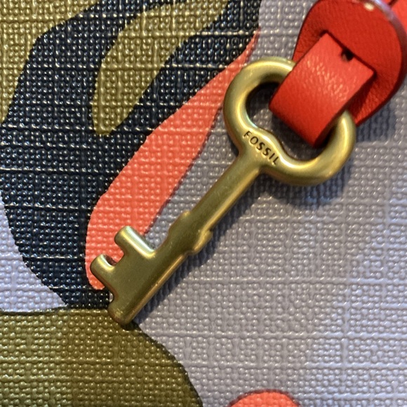 Fossil Multi Color large purse - Picture 12 of 12